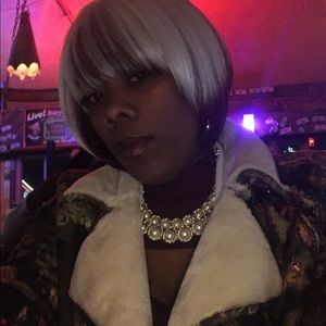 Meet your Posher, Sofeia